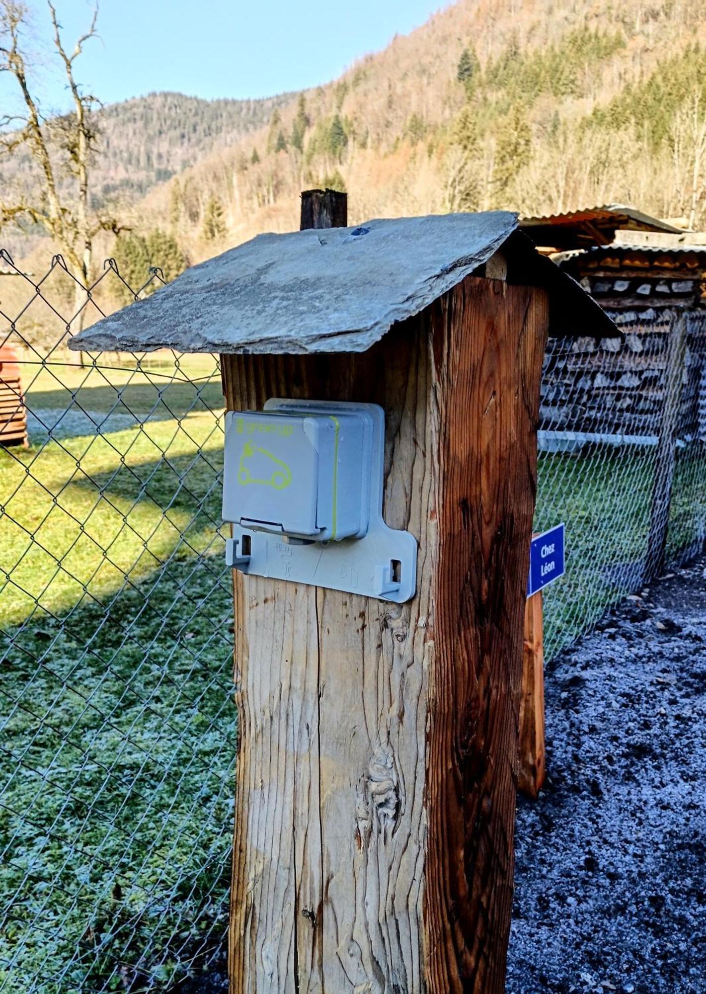 Chez Leon, Jacuzzi Et Sauna Des Le 1Er Septembre 2025 Samoëns Extérieur photo