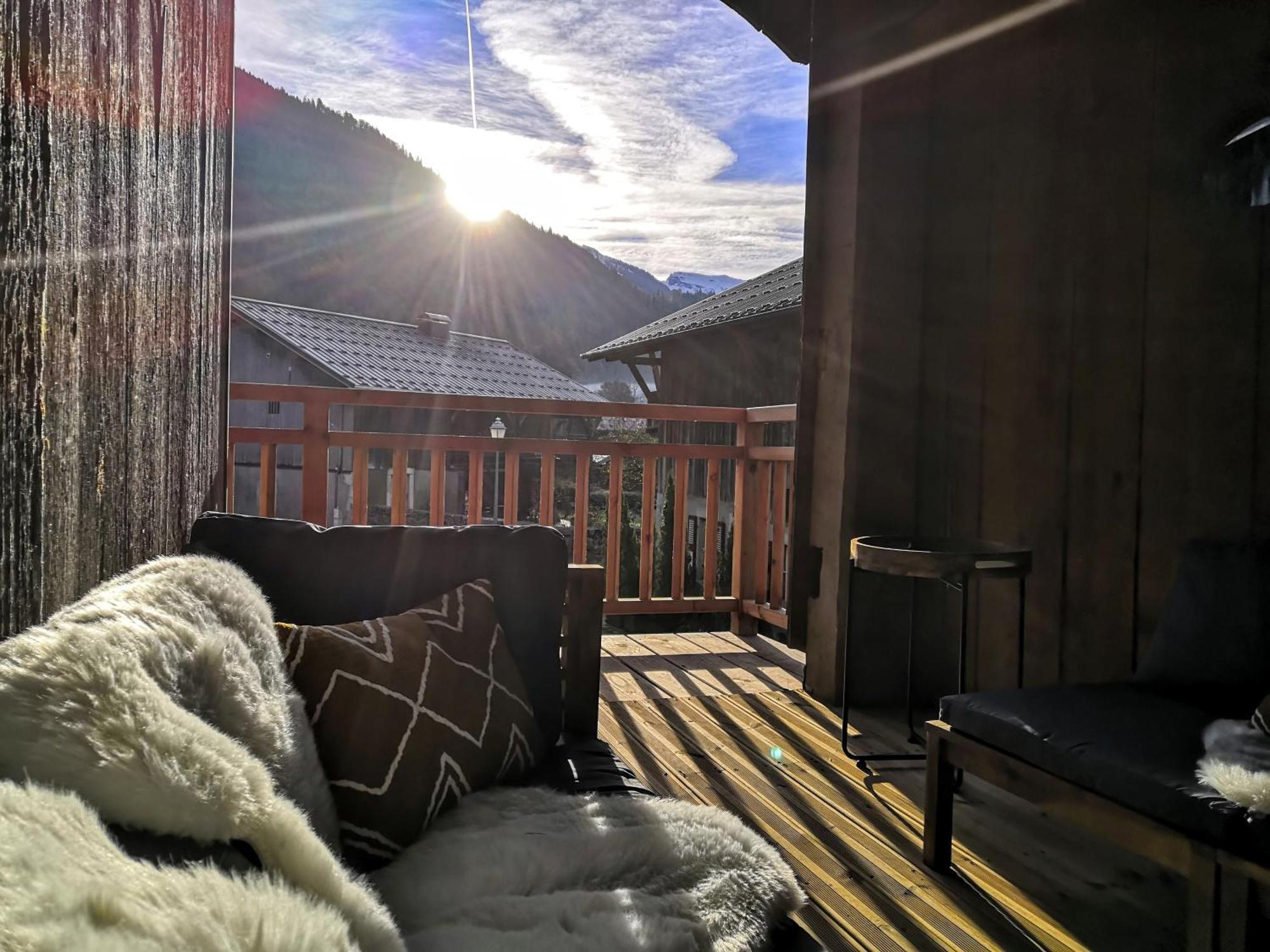 Chez Leon, Jacuzzi Et Sauna Des Le 1Er Septembre 2025 Samoëns Extérieur photo
